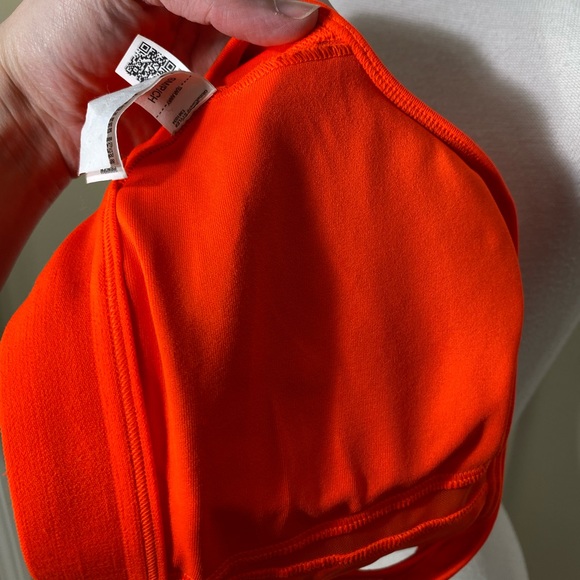 SAFETY ORANGE Sports Bra  - Under Armour - Crossback, Medium-Impact Sz S - Picture 8 of 10